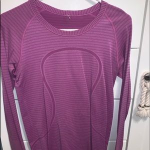 Lululemon Longsleeve shirt!!